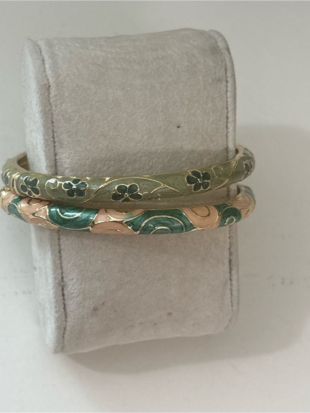 Vintage Cloisonné Enamel Bangle Set Gold Tone Floral Hinged Bracelet Stack 2pc
